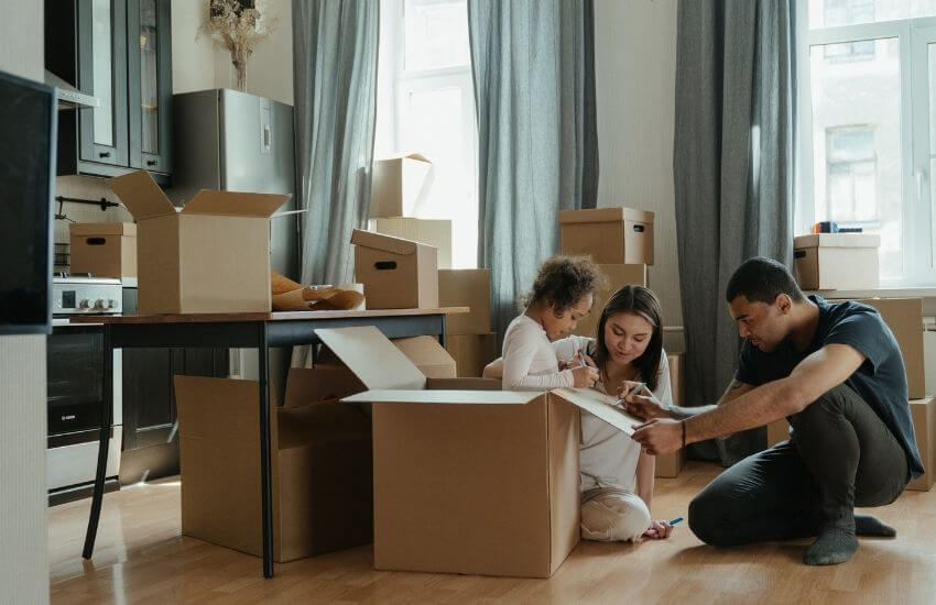 moving-packing-tips-family